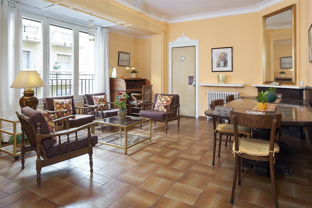 Hostal Valls Barcelone Extérieur photo