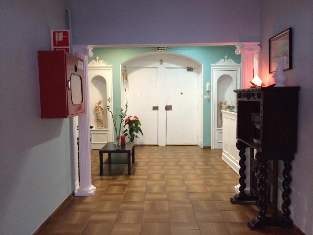 Hostal Valls Barcelone Extérieur photo