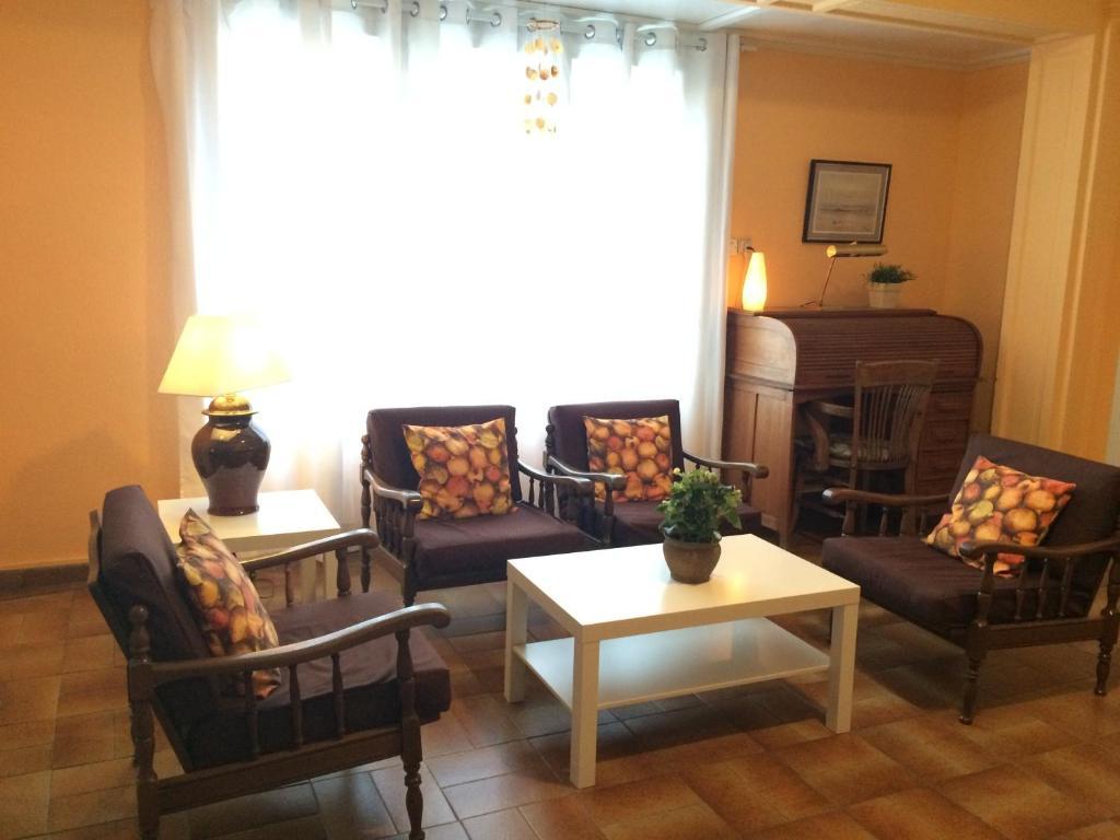 Hostal Valls Barcelone Extérieur photo
